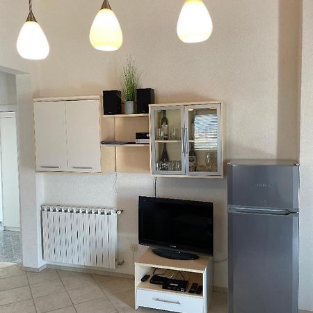 Apartment Gordana Vir Ngoại thất bức ảnh