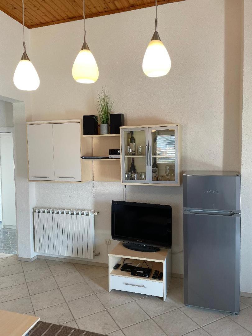 Apartment Gordana Vir Ngoại thất bức ảnh